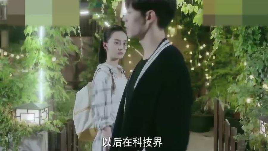 婧婧整理卧室
